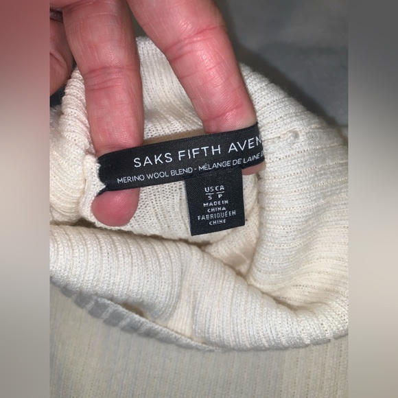 Saks fifth avenue Cream short sleeve Turtleneck Ribbed Sweater fine Marino wool - Picture 5 of 6